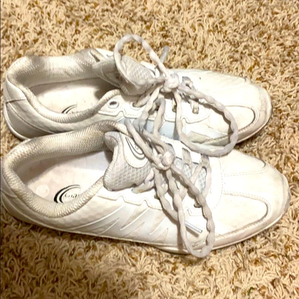 Size9 Chasse Cheer Shoes